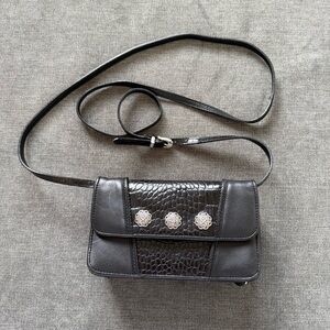 Brighton Black Leather Croc Embossed Crossbody Wallet Bag